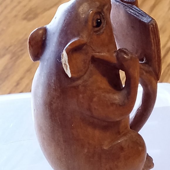 Hand Carved Wood Netsuke - Picture 5 of 9